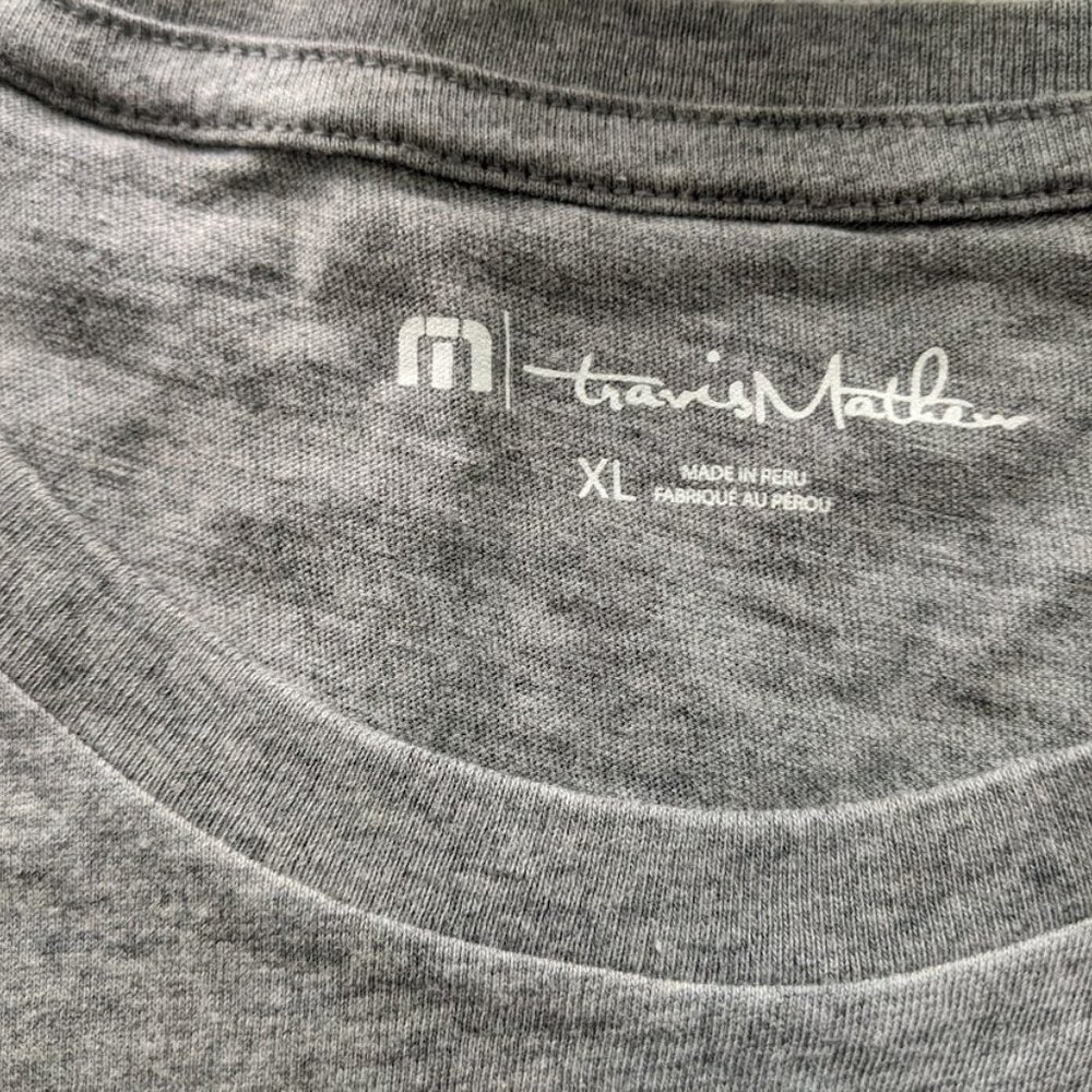 Men's Travis Mathew Golf T Shirt Size XL Spike The Punch Dad Bod Christmas NEW - Picture 4 of 6